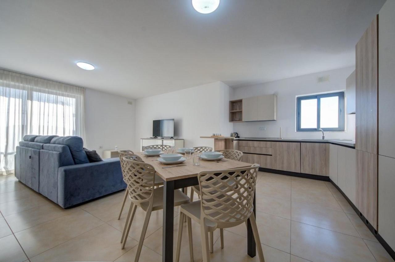 Point G&v Sea Front Bugibba Apartment St. Paul's Bay